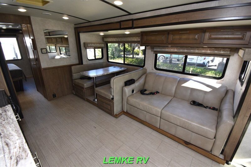 2019 Forest River FR3 30DS   - Photo 13 - Rocklin, CA 95677