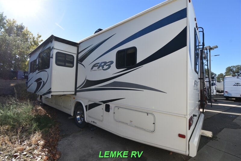 2019 Forest River FR3 30DS   - Photo 7 - Rocklin, CA 95677