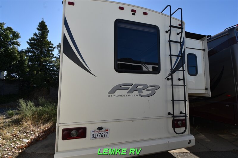 2019 Forest River FR3 30DS   - Photo 8 - Rocklin, CA 95677