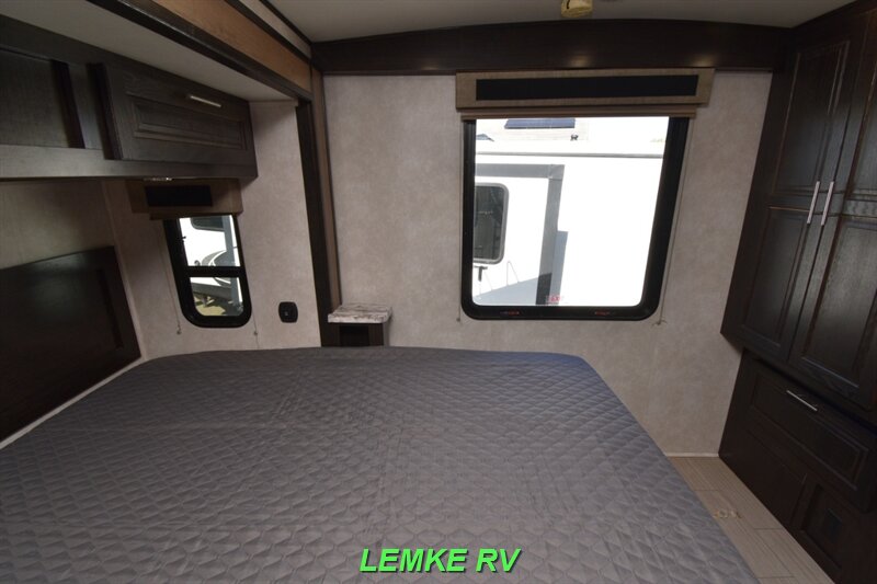2019 Forest River FR3 30DS   - Photo 21 - Rocklin, CA 95677