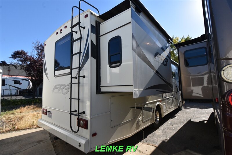 2019 Forest River FR3 30DS   - Photo 9 - Rocklin, CA 95677
