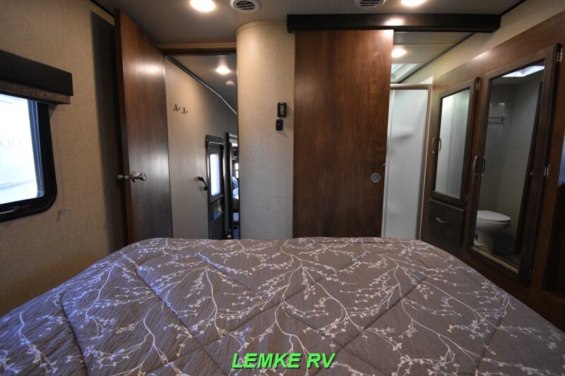 2019 Grand Design Reflection 303RLS   - Photo 20 - Rocklin, CA 95677