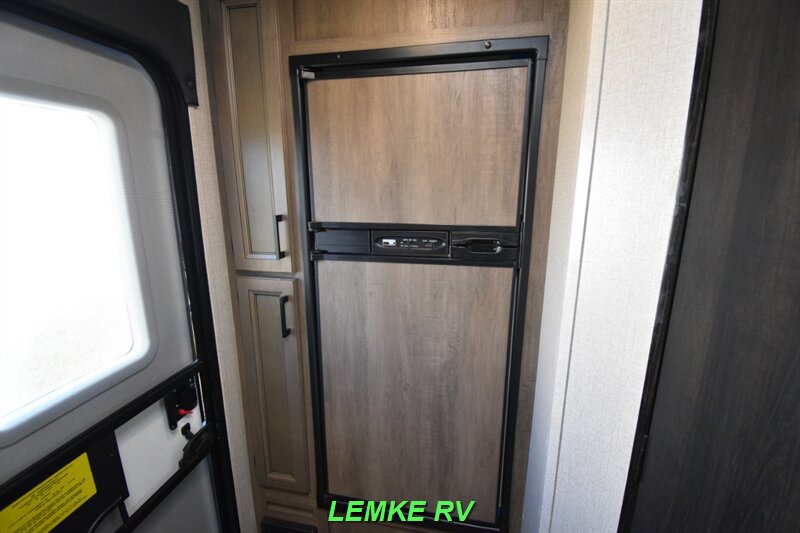 2022 Starcraft Autumn Ridge 20FBS   - Photo 18 - Rocklin, CA 95677