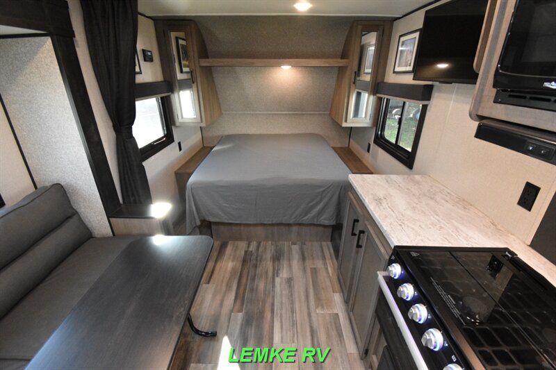 2022 Starcraft Autumn Ridge 20FBS   - Photo 11 - Rocklin, CA 95677