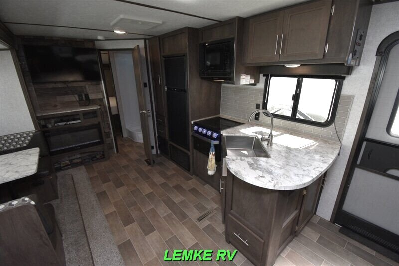 2020 Dutchmen Coleman Lantern 264RL   - Photo 15 - Rocklin, CA 95677