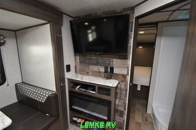 2020 Dutchmen Coleman Lantern 264RL   - Photo 22 - Rocklin, CA 95677
