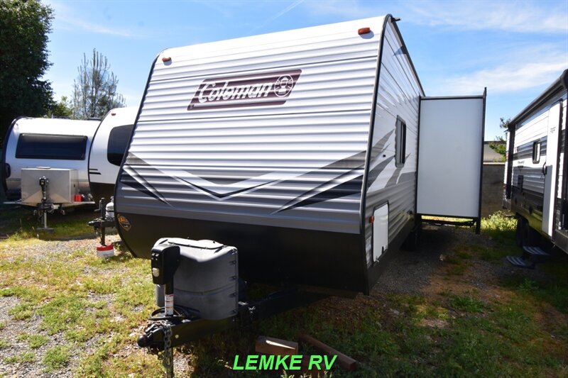 2020 Dutchmen Coleman Lantern 264RL   - Photo 6 - Rocklin, CA 95677