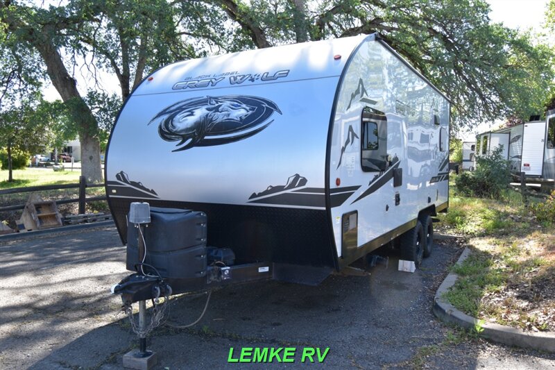 2022 Forest River Cherokee Grey Wolf 18RRBL   - Photo 6 - Rocklin, CA 95677