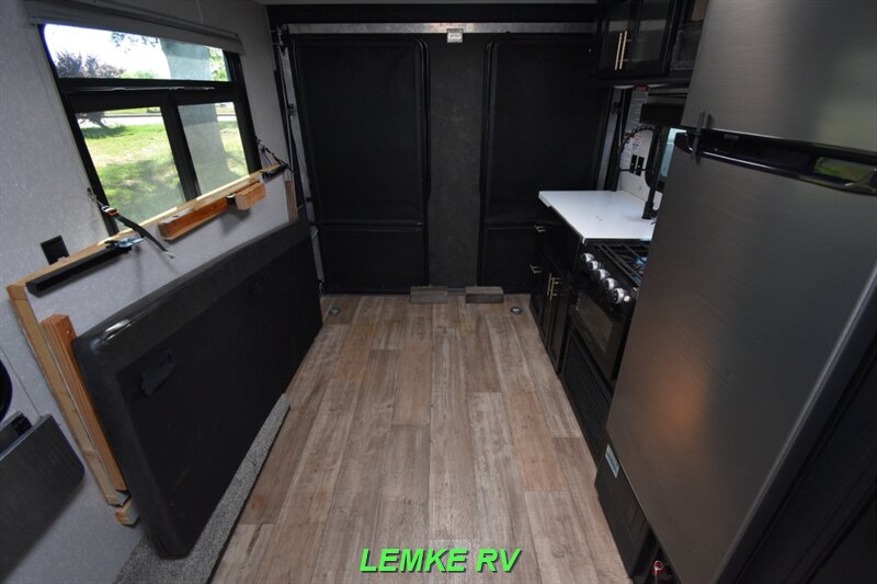 2022 Forest River Cherokee Grey Wolf 18RRBL   - Photo 10 - Rocklin, CA 95677