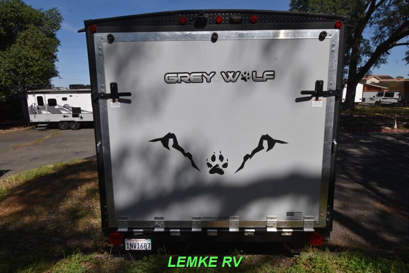 2022 Forest River Cherokee Grey Wolf 18RRBL   - Photo 8 - Rocklin, CA 95677
