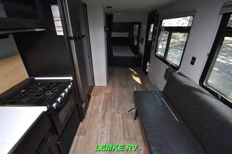 2022 Forest River Cherokee Grey Wolf 18RRBL   - Photo 5 - Rocklin, CA 95677