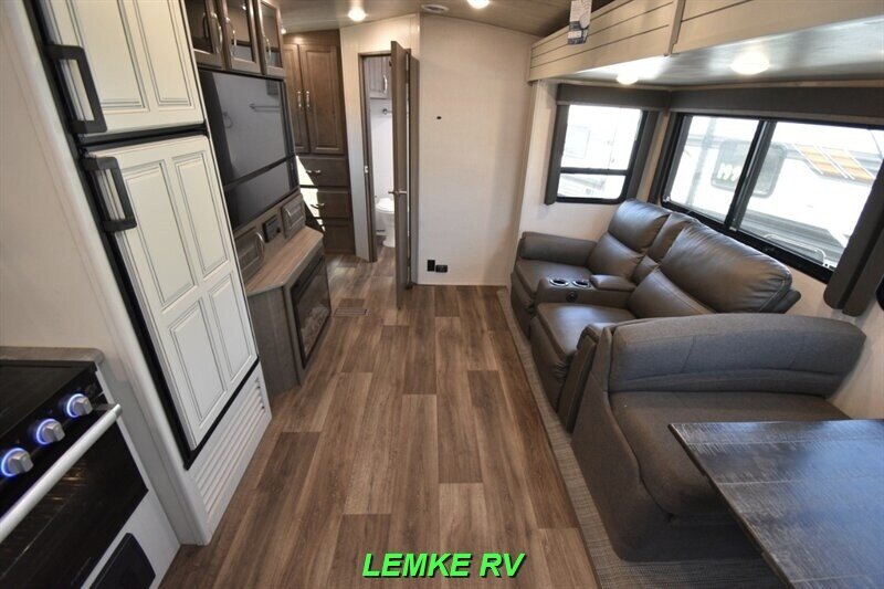 2023 Keystone Cougar Half-Ton 26RBSWE  