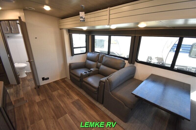 2023 Keystone Cougar Half-Ton 26RBSWE   - Photo 14 - Rocklin, CA 95677