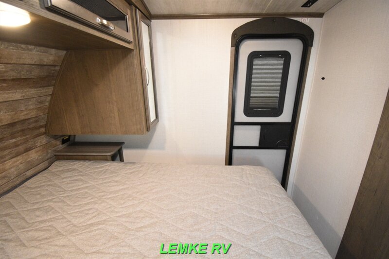 2023 Keystone Cougar Half-Ton 26RBSWE   - Photo 18 - Rocklin, CA 95677
