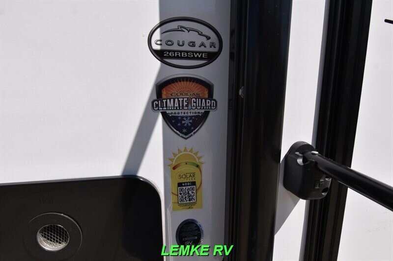 2023 Keystone Cougar Half-Ton 26RBSWE   - Photo 10 - Rocklin, CA 95677