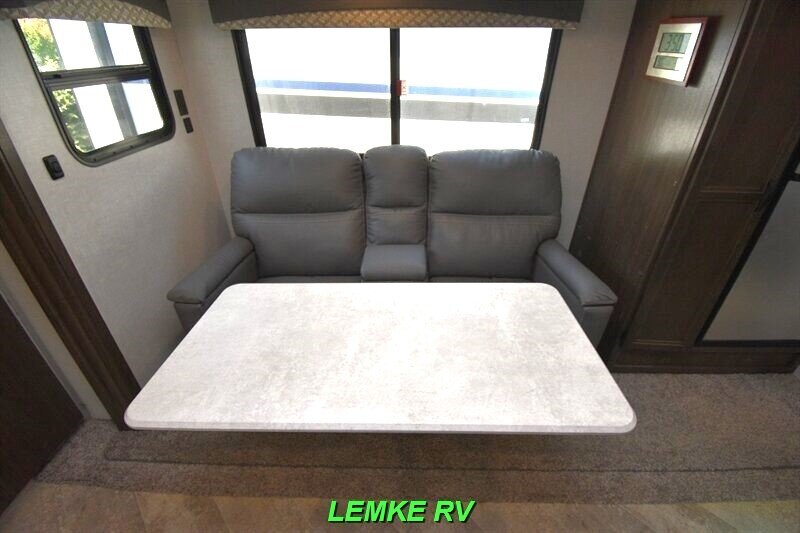 2020 Winnebago Voyage 2427RB   - Photo 16 - Rocklin, CA 95677