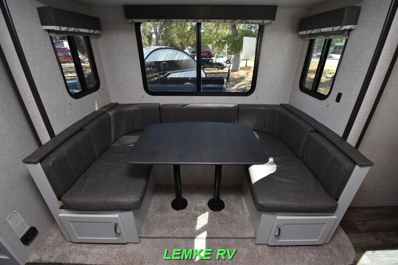 2019 Keystone Bullet Ultra Lite 212RBSWE   - Photo 15 - Rocklin, CA 95677