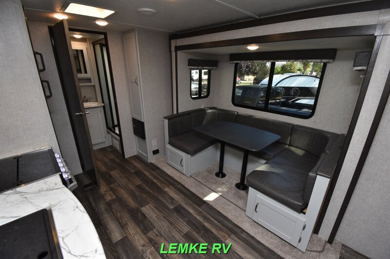 2019 Keystone Bullet Ultra Lite 212RBSWE   - Photo 14 - Rocklin, CA 95677