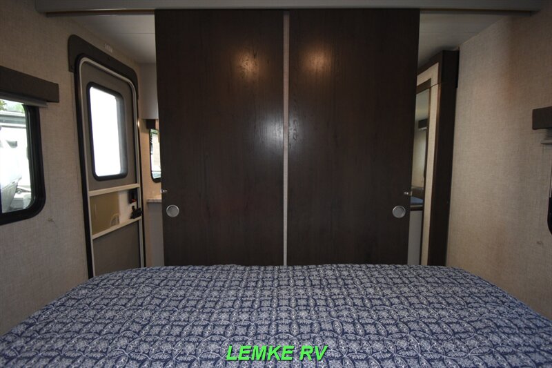 2019 Keystone Bullet Ultra Lite 212RBSWE   - Photo 19 - Rocklin, CA 95677