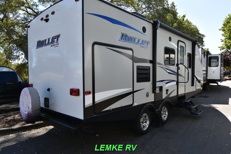 2019 Keystone Bullet Ultra Lite 212RBSWE   - Photo 9 - Rocklin, CA 95677