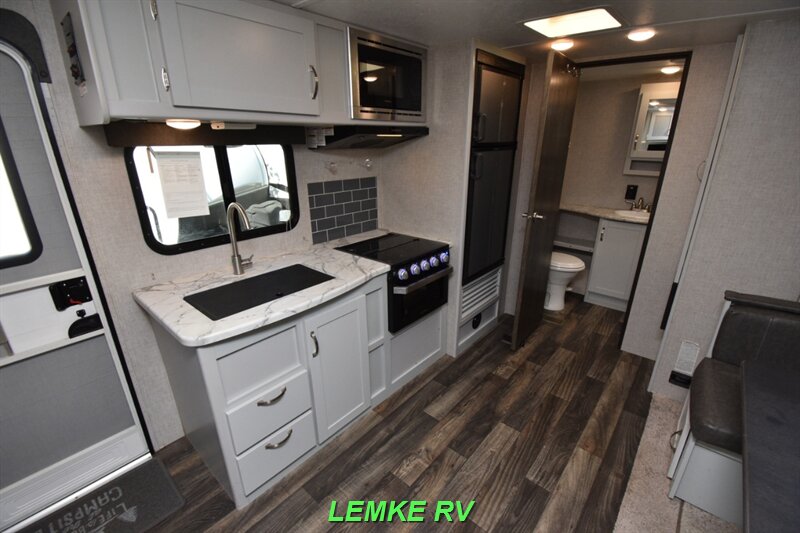 2019 Keystone Bullet Ultra Lite 212RBSWE   - Photo 12 - Rocklin, CA 95677