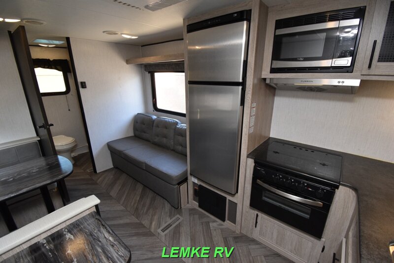 2023 Heartland Prowler 240RB   - Photo 10 - Rocklin, CA 95677