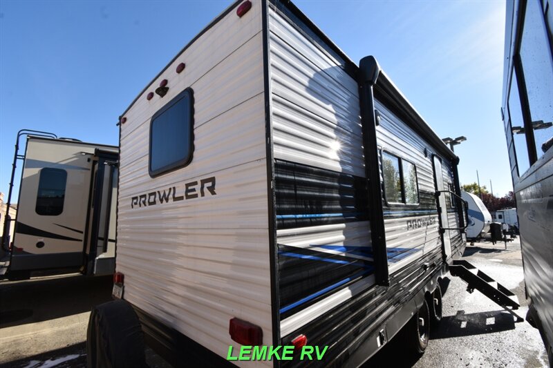 2023 Heartland Prowler 240RB   - Photo 9 - Rocklin, CA 95677