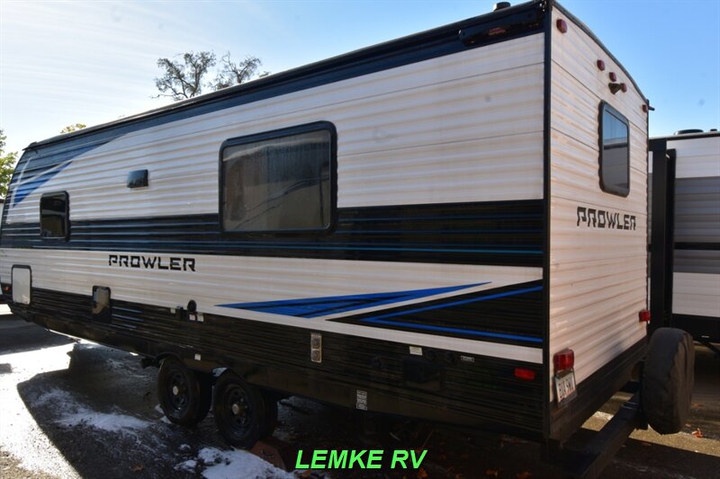 2023 Heartland Prowler 240RB   - Photo 7 - Rocklin, CA 95677