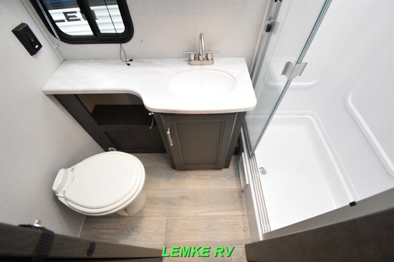 2024 Keystone Cougar Half-Ton 22MLSWE   - Photo 20 - Rocklin, CA 95677