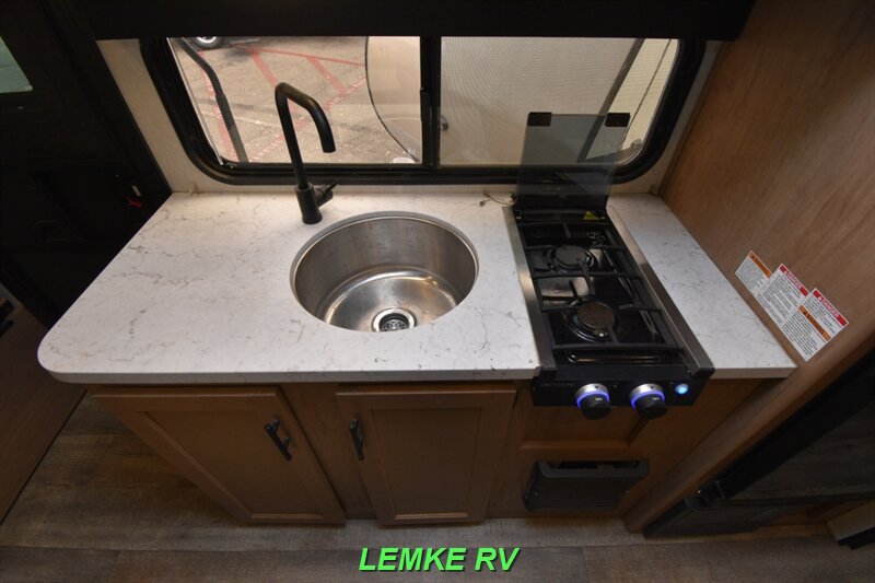 2023 Forest River Cherokee Wolf Pup 16BHS   - Photo 14 - Rocklin, CA 95677
