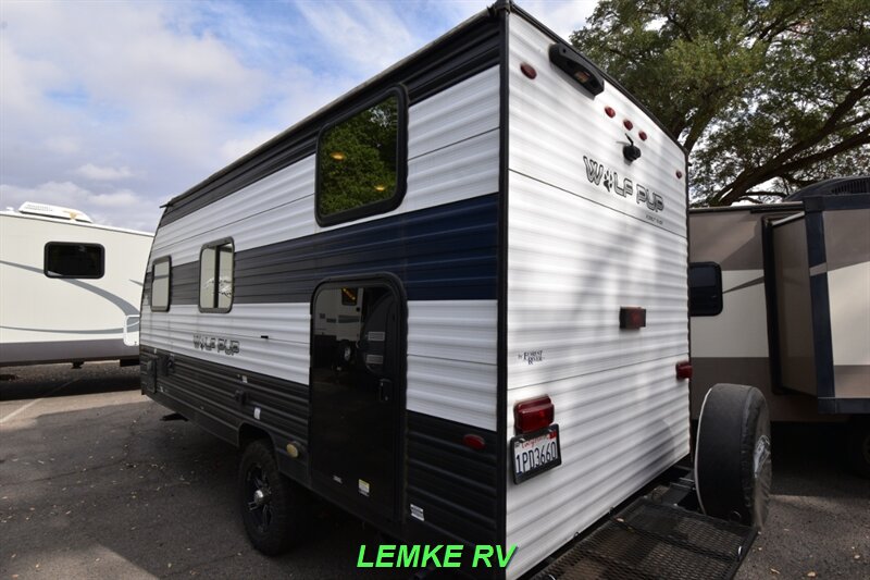 2023 Forest River Cherokee Wolf Pup 16BHS   - Photo 7 - Rocklin, CA 95677