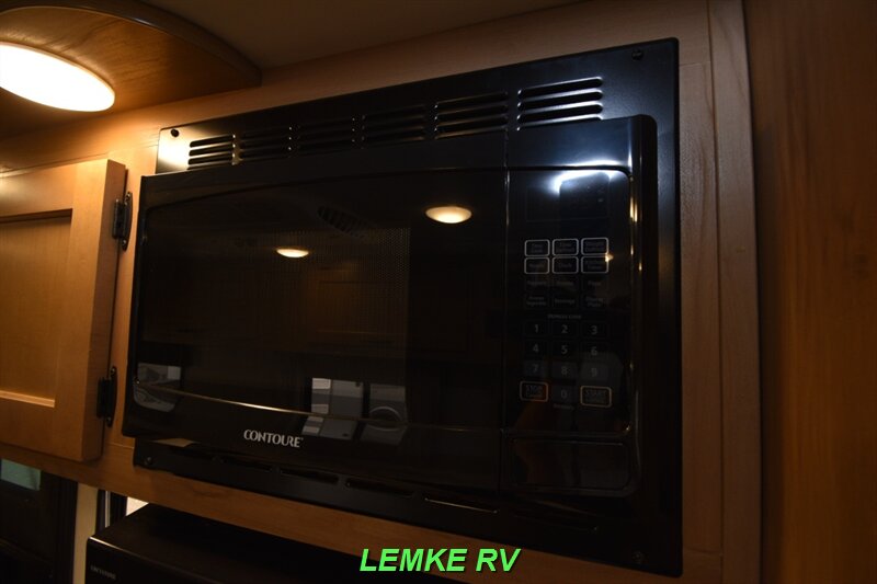 2023 Forest River Cherokee Wolf Pup 16BHS   - Photo 21 - Rocklin, CA 95677