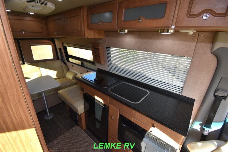 2016 Roadtrek SS Agile   - Photo 17 - Rocklin, CA 95677