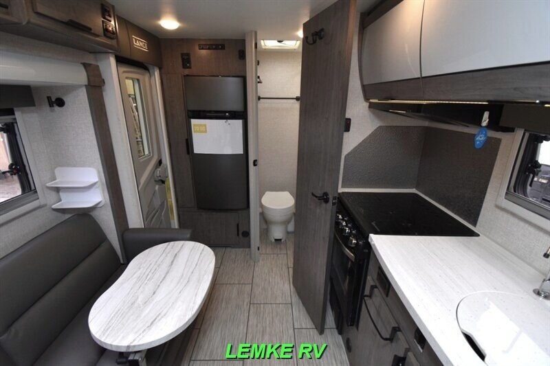 2023 Lance 1475   - Photo 10 - Rocklin, CA 95677