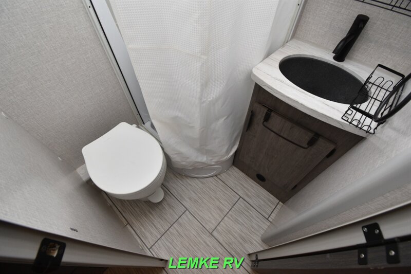 2023 Lance 1475   - Photo 20 - Rocklin, CA 95677