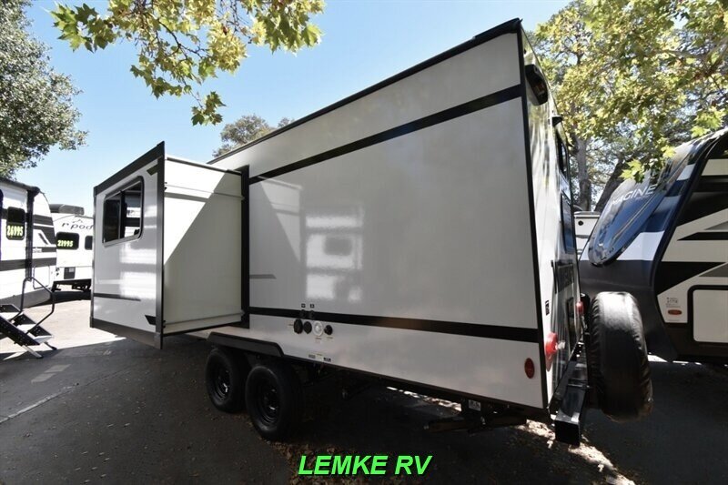 2025 Winnebago M Series 2326MBBH   - Photo 7 - Rocklin, CA 95677
