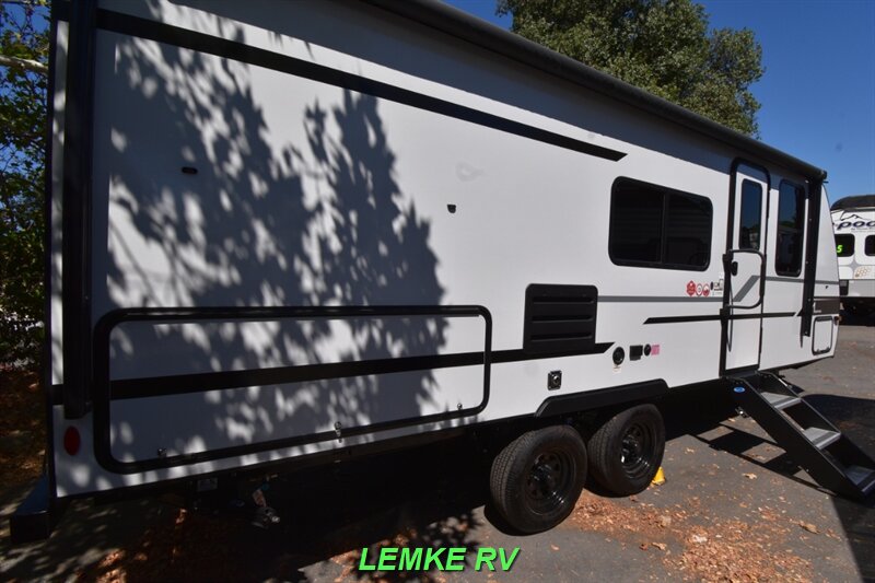 2025 Winnebago M-Series 2326MBBH   - Photo 9 - Rocklin, CA 95677