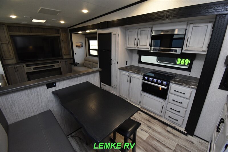 2022 K-Z RV Durango Half-Ton D290RLT   - Photo 11 - Rocklin, CA 95677