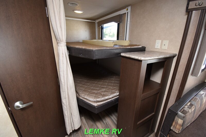 2017 Forest River Evo T2700   - Photo 16 - Rocklin, CA 95677