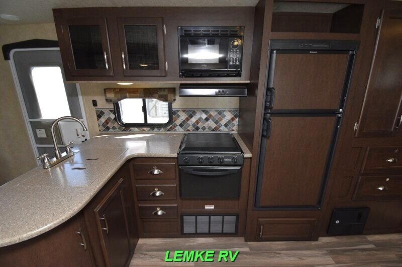 2017 Forest River Evo T2700   - Photo 12 - Rocklin, CA 95677