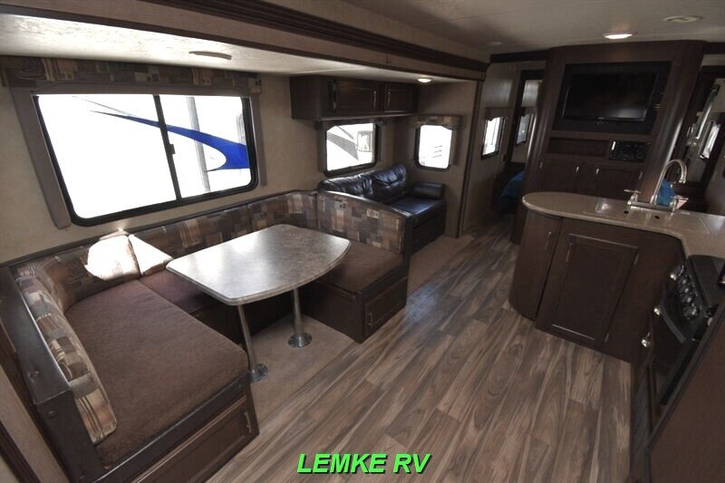 2017 Forest River Evo T2700   - Photo 18 - Rocklin, CA 95677