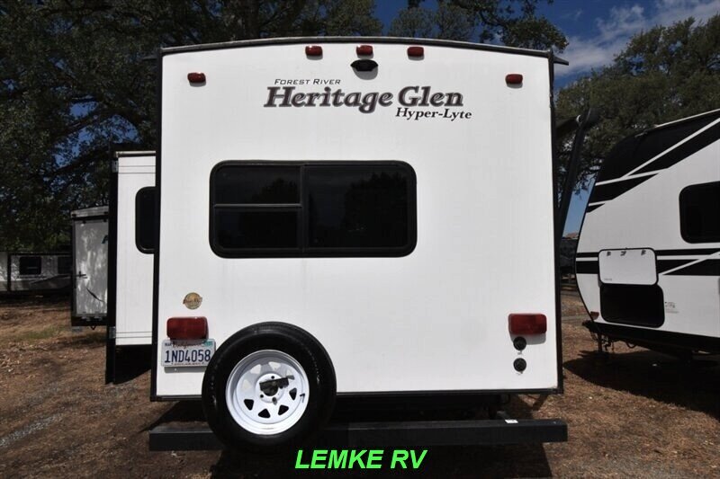 2018 Forest River Heritage Glen Hyper-Lyte 24RLSHL   - Photo 8 - Rocklin, CA 95677