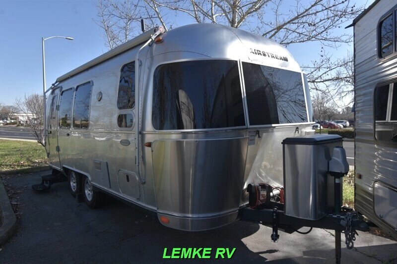 2016 Airstream Flying Cloud 23FB   - Photo 1 - Rocklin, CA 95677