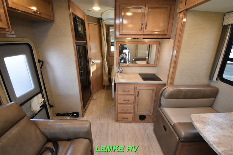 2020 Thor Quantum CR24   - Photo 2 - Rocklin, CA 95677