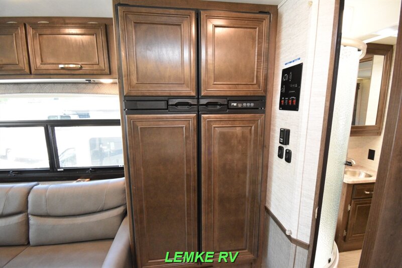 2021 Entegra Vision 29F   - Photo 18 - Rocklin, CA 95677