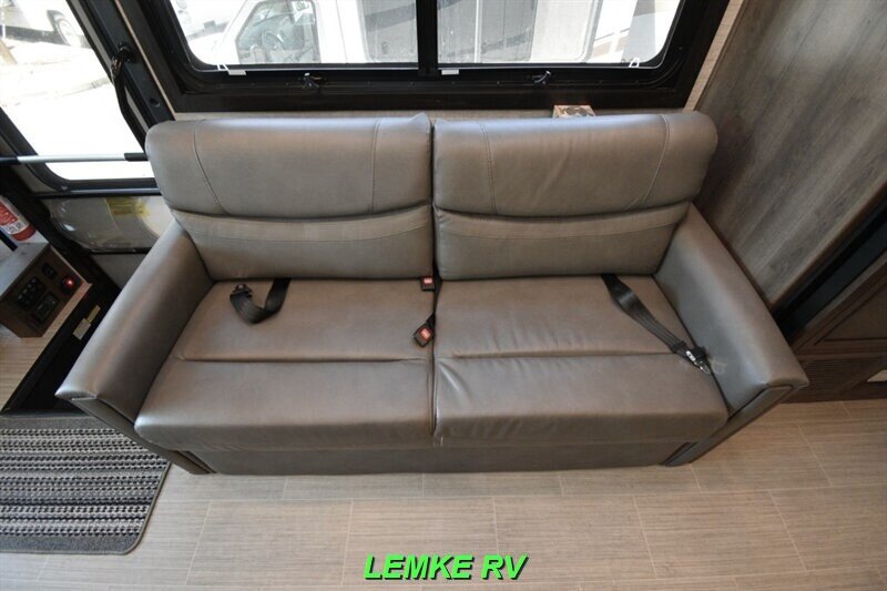 2021 Entegra Coach Vision 29F   - Photo 26 - Rocklin, CA 95677