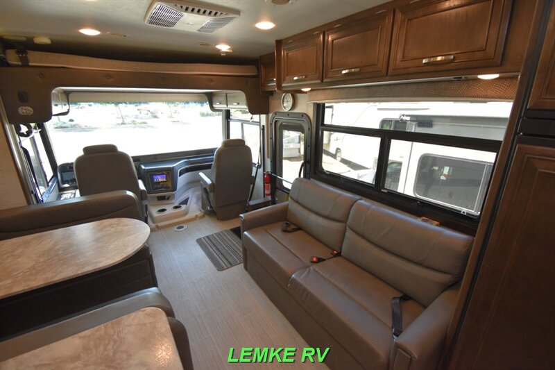 2021 Entegra Vision 29F   - Photo 15 - Rocklin, CA 95677