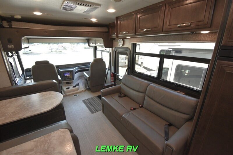 2021 Entegra Coach Vision 29F   - Photo 24 - Rocklin, CA 95677