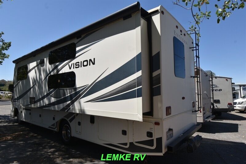 2021 Entegra Coach Vision 29F   - Photo 7 - Rocklin, CA 95677