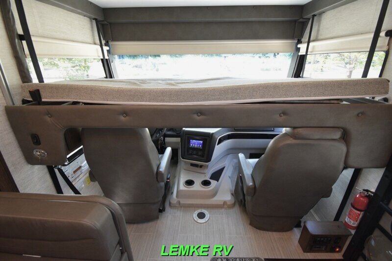 2021 Entegra Coach Vision 29F   - Photo 15 - Rocklin, CA 95677